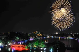 Hà Nội bắn pháo hoa chào mừng Giải phóng Thủ đô tại 30 điểm