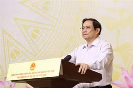 Thủ tướng Chính phủ Phạm Minh Chính phát động Chương trình “Sóng và máy tính cho em”. (Ảnh: Dương Giang/TTXVN)