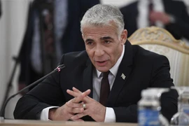 Ngoại trưởng Israel Yair Lapid phát biểu tại một cuộc họp ở Moskva, Nga ngày 9/9/2021. (Ảnh: AFP/TTXVN)