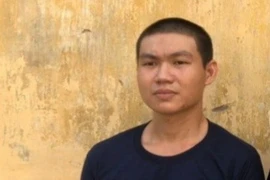 Đối tượng bị truy nã về hành vi đục tường bỏ trốn khỏi nhà tạm giữ, Nguyễn Trần Anh Quốc (sinh năm 1992, thị trấn Phú Túc, huyện Krông Pa) đã bị bắt vào tối 2/9. (Ảnh: TTXVN phát)