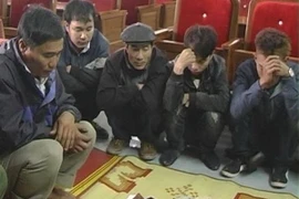 Hà Tĩnh bắt quả tang 20 đối tượng chơi xóc đĩa giữa đầm tôm