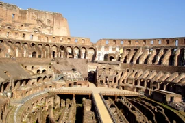 Đấu trường La Mã Coliseum. (Nguồn: wallfoy.com)