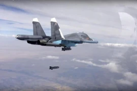 Máy bay Nga ném bom vào mục tiêu IS ở Syria. (Ảnh: AP)
