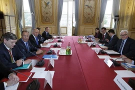 Ngoại trưởng nhóm Bộ tứ Normandy tại cuộc họp ngày 23/6. (Ảnh: AFP/TTXVN)