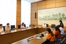 Đoàn đại biểu Quốc hội tỉnh: Lạng Sơn, Vĩnh Phúc, Bình Phước và thành phố Hải Phòng thảo luận ở tổ. (Ảnh: Văn Điệp/TTXVN)