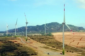 Một dự án điện gió hòa lưới điện quốc gia. (Ảnh: Công Thử/TTXVN)