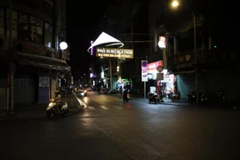 Phố đi bộ Bùi Viện. (Ảnh: Thành Chung/TTXVN)