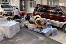 Tang vật bị tạm giữ tại cơ quan công an. (Ảnh: Nguyễn Văn Việt/TTXVN)