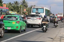 Ùn tắc giao thông ở Ngã tư Đồng Tâm. (Ảnh: Minh Trí/TTXVN)