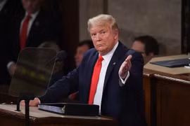 Tổng thống Mỹ Donald Trump đọc Thông điệp liên bang lần thứ 3 ở Washington DC., ngày 4/2/2020. (Ảnh: AFP/TTXVN)
