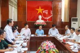Thứ trưởng Bộ Lao động, Thương binh và Xã hội Lê Tấn Dũng, trưởng đoàn kiểm tra phát biểu tại buổi làm việc. (Ảnh: Thanh Liêm/TTXVN)