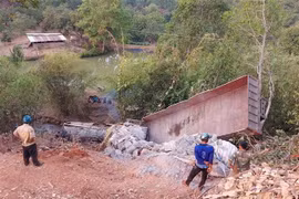 Hiện trường vụ tai nạn. (Ảnh: K GỬIH/TTXVN)