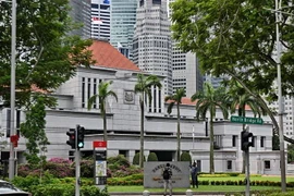 Tòa nhà Quốc hội Singapore tại thủ đô Singapore. (Ảnh: AFP/TTXVN)