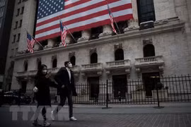 Quang cảnh bên ngoài Sàn giao dịch chứng khoán New York, Mỹ. (Nguồn: THX/TTXVN)