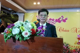 Tổng Lãnh sự Vũ Ngọc Lý phát biểu chào mừng tại tiệc chào Xuân Canh Tý cho bà con kiều bào. (Ảnh: CTV/Vietnam+)
