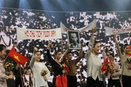 Chương trình biểu diễn đặc biệt mừng Quốc khánh 2/9 'Lời thề độc lập.' (Ảnh: Văn Điệp/TTXVN)