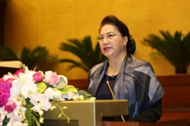 Chủ tịch Quốc hội Nguyễn Thị Kim Ngân chúc Tết nguyên lãnh đạo, cán bộ, viên chức cơ quan Quốc hội đã nghỉ công tác. (Ảnh: Dương Giang/TTXVN)