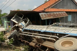 Hiện trường vụ tai nạn. (Ảnh: Chương Đài/TTXVN)