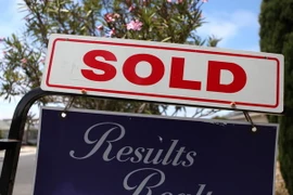 Nhà rao bán tại San Rafael, California. (Nguồn: AFP/TTXVN)