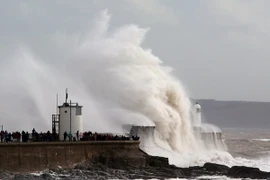 Anh trải qua mùa Đông nhiều mưa nhất trong 1 thế kỷ