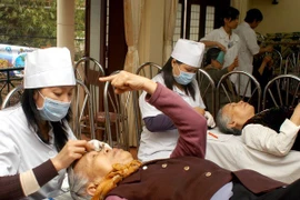 Đối thoại chính sách về bảo hiểm y tế cho người khuyết tật