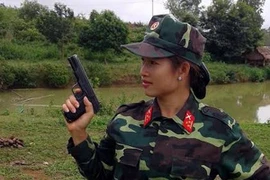 Nữ xạ thủ tài sắc vẹn toàn của lực lượng vũ trang tỉnh Điện Biên