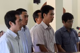 Vụ 5 công an dùng nhục hình: Hủy án sơ thẩm để điều tra lại
