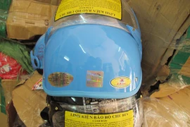 Phạt người đội mũ bảo hiểm không đúng quy cách từ ngày 1/7