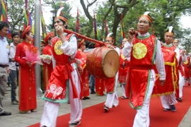 Dâng hương tưởng niệm các Vua Hùng dịp Xuân mới