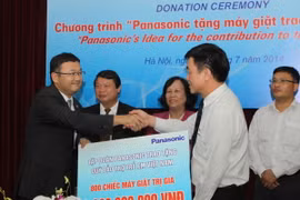 Tặng 1.000 máy giặt cho các trung tâm bảo trợ trẻ khó khăn