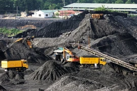 Thị trường tiêu thụ than tiếp tục gặp nhiều khó khăn 