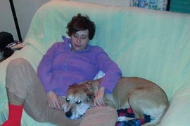 Nữ y tá nhiễm Ebola chỉ được kê thuốc hạ sốt Paracetamol