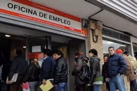 Italy: Hơn 1 triệu gia đình sống không có thu nhập từ lương