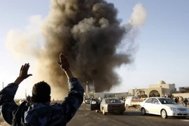 Phương Tây thúc các phe phái ở Libya ngừng tấn công dân thường