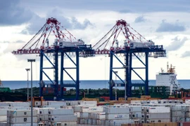 Chỉ số PMI trong dịch vụ và sản xuất của Italy tiếp tục giảm