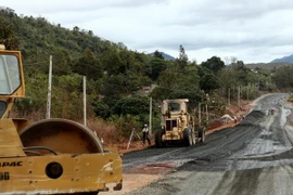 Đường Hồ Chí Minh qua Tây Nguyên hoàn thành nâng cấp vào 2015