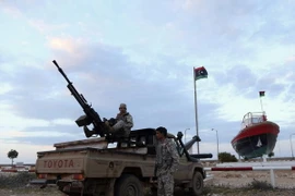 Phiến quân Libya đề xuất chính phủ ngừng phong tỏa cảng biển