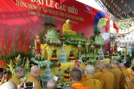 Đại lễ cầu siêu cho các nạn nhân tử vong vì tai nạn giao thông