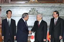 Tổng Bí thư Nguyễn Phú Trọng hội kiến Chủ tịch Hạ viện Nhật Bản Oshima Tadamori. (Ảnh: Trí Dũng/TTXVN)