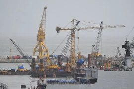 Quang cảnh bến tàu của hải quân Ấn Độ ở Mumbai ngày 14/8/2013. (Nguồn: AFP/TTXVN)