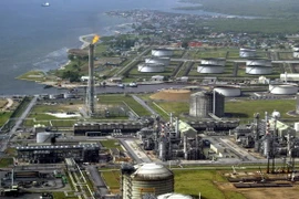Cơ sở lọc dầu và khí đốt của Tập đoàn Shell ở đảo Bonny thuộc miền Nam Nigeria ngày 18/5/2005. (Nguồn: AFP/TTXVN)