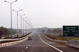 Từ 29/8, xe trên 10 tấn được vào cao tốc TP.HCM-Long Thành-Dầu Giây