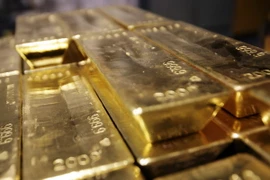 Tình hình căng thẳng leo thang tại Ukraine hỗ trợ giá vàng