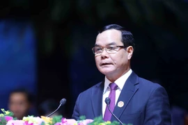 Ông Nguyễn Đình Khang tái đắc cử Chủ tịch Tổng Liên đoàn Lao động Việt Nam khóa XIII. (Ảnh: TTXVN)