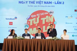 Ban Tổ chức trả lời các câu hỏi từ các phóng viên các cơ quan thông tấn, báo chí. (Ảnh: Vietnam+)
