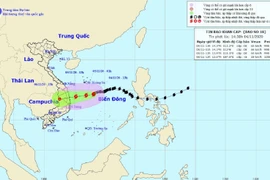 Bản đồ đường đi của Bão số 10 trên biển Đông. (Ảnh: TTXVN)