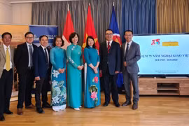 Đại sứ quán Việt Nam tại Thụy Sỹ đã trang trọng tổ chức Lễ kỷ niệm 75 năm thành lập ngành Ngoại giao Việt Nam.