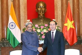 Chủ tịch nước Trần Đại Quang tiếp Ngài Manohar Parrikar, Bộ trưởng Quốc phòng Ấn Độ đến chào xã giao. (Ảnh: Nhan Sáng​/TTXVN)