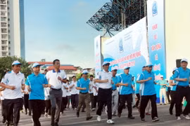 Báo Hà Nội mới tổ chức Lễ phát động Giải chạy Báo Hà Nội mới mở rộng lần thứ 43 tại Cung thể thao Quần Ngựa. (Ảnh: Nguyễn Thắng/TTXVN)