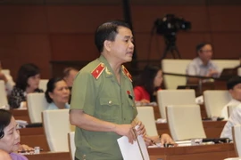 Đại biểu Quốc hội thành phố Hà Nội Nguyễn Đức Chung phát biểu ý kiến. (Ảnh: Phương Hoa/TTXVN)